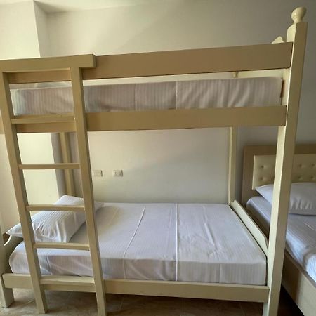Low Cost Banesa Kosovare Shengjin Luaran gambar