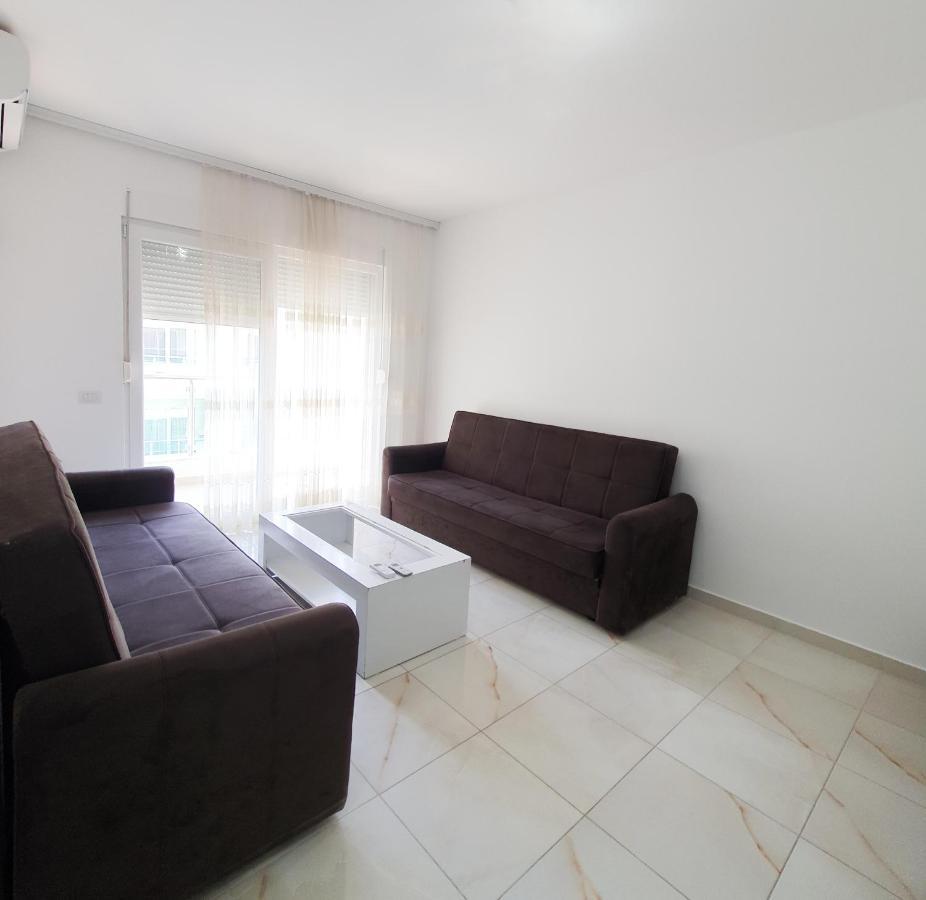 Low Cost Banesa Kosovare Shengjin Luaran gambar