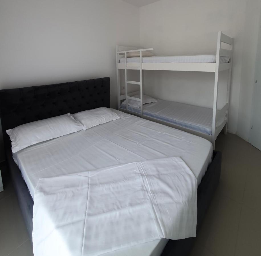 Low Cost Banesa Kosovare Shengjin Luaran gambar