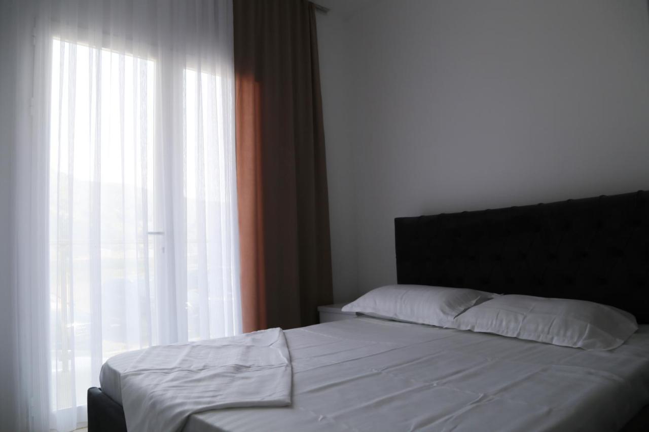 Low Cost Banesa Kosovare Shengjin Luaran gambar