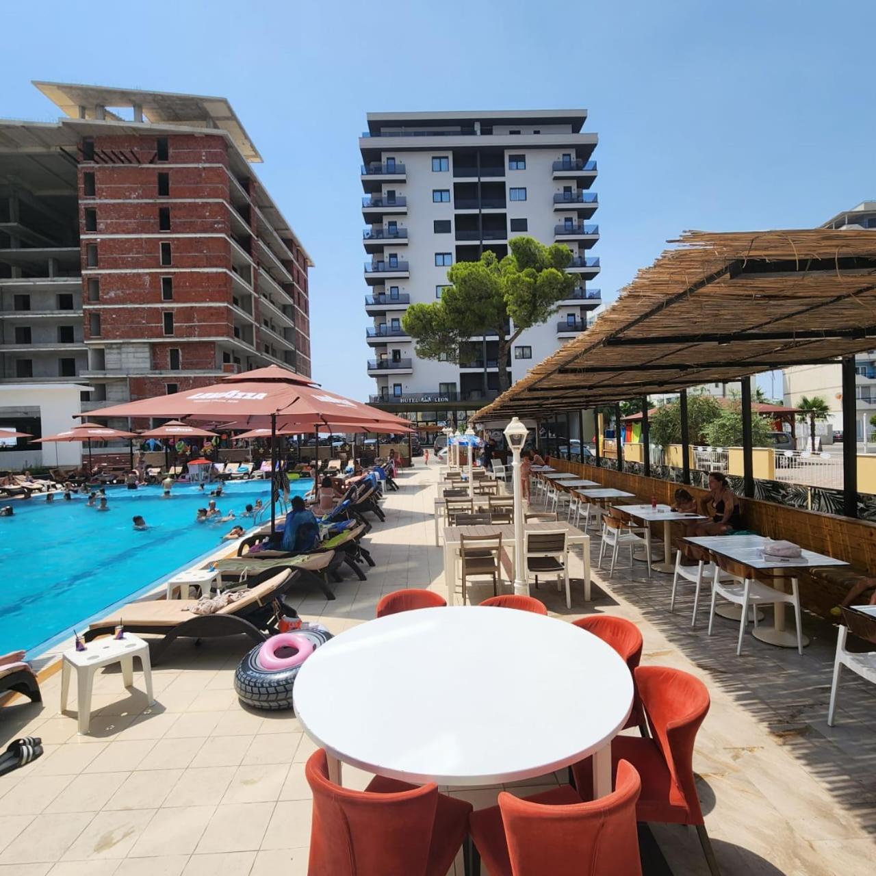 Low Cost Banesa Kosovare Shengjin Luaran gambar