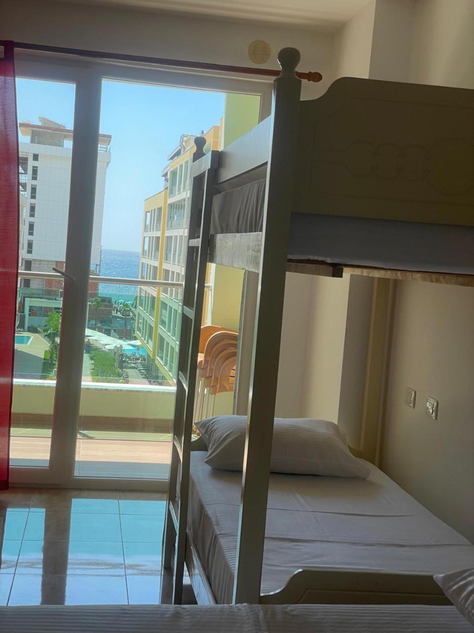 Low Cost Banesa Kosovare Shengjin Luaran gambar