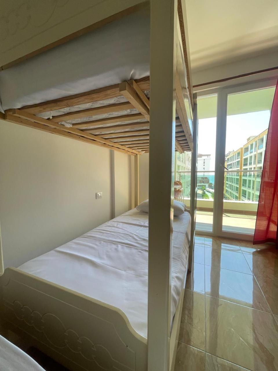 Low Cost Banesa Kosovare Shengjin Luaran gambar